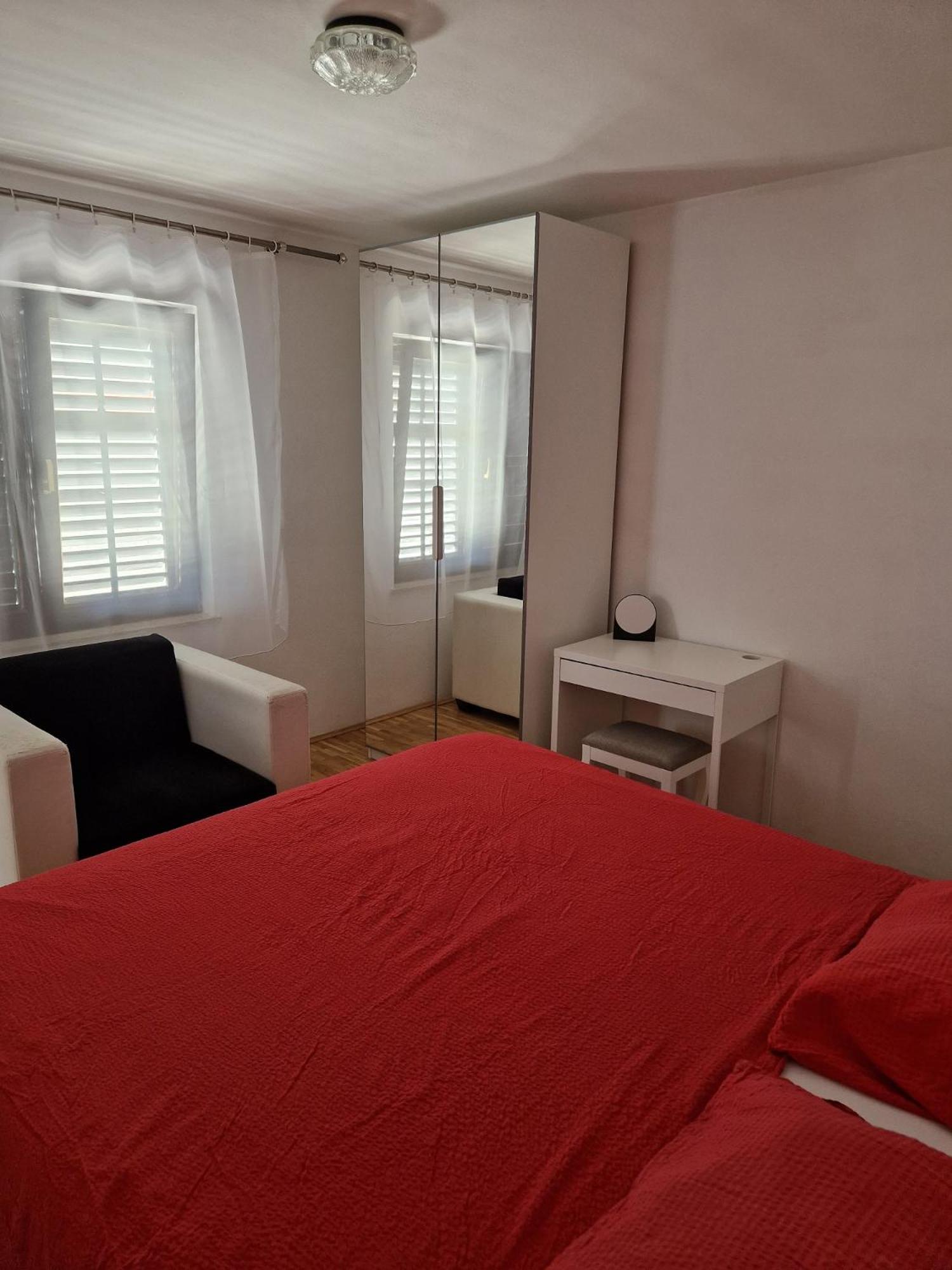 Vila Lidus Brist Exterior foto