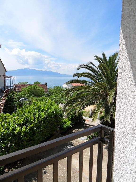 Vila Lidus Brist Exterior foto